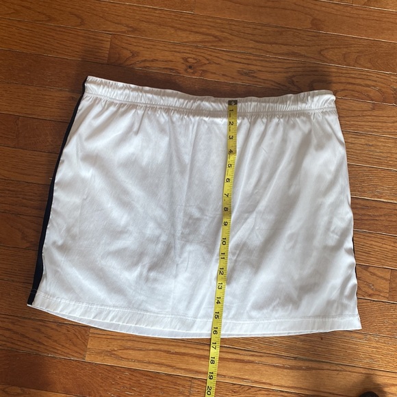 Danskin Skort Sz 12/14 - Picture 3 of 3